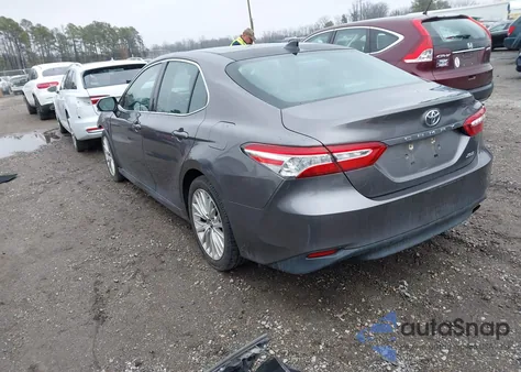 2018 Toyota Camry Xle z USA, uszkodzony, nr VIN 4T1B11HK9JU092961